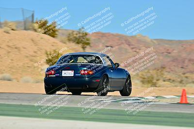 media/Dec-13-2025-Extreme Speed (Sat) [[d129ecb0b9]]/Beginner/Session 2 (Turn 4)/